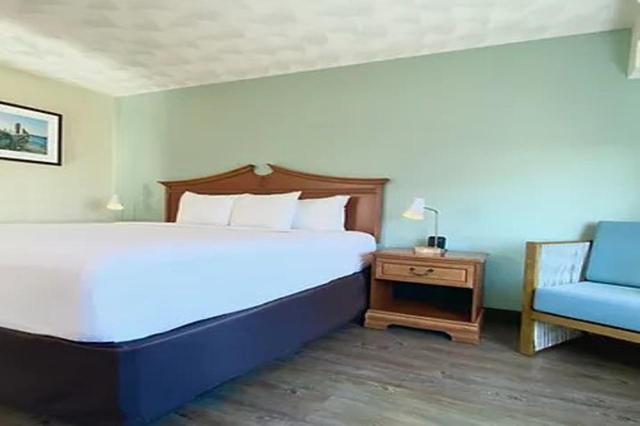 Comfort Inn At Newport Beach Middletown Extérieur photo