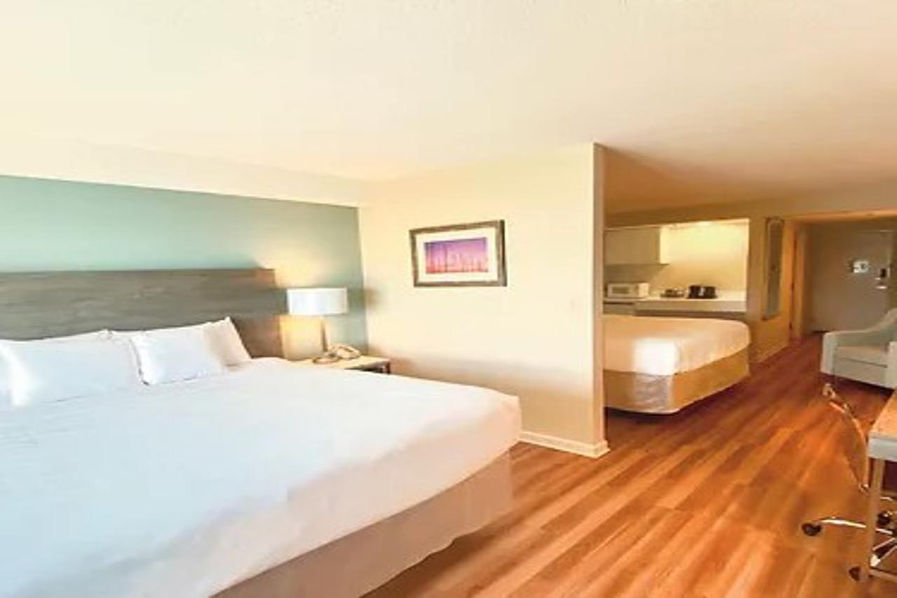 Comfort Inn At Newport Beach Middletown Extérieur photo