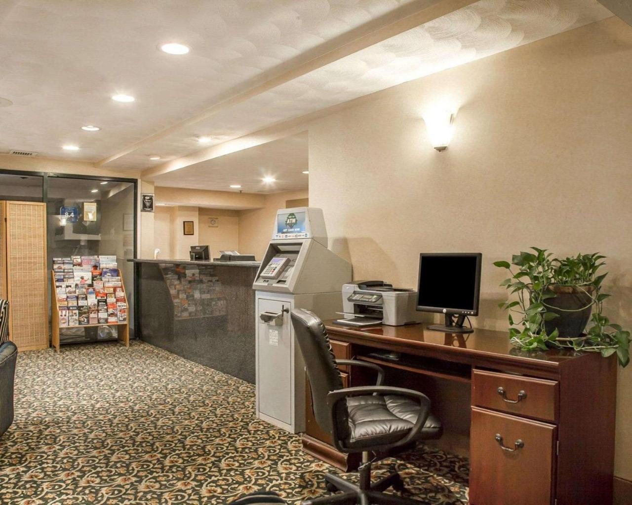 Comfort Inn At Newport Beach Middletown Extérieur photo