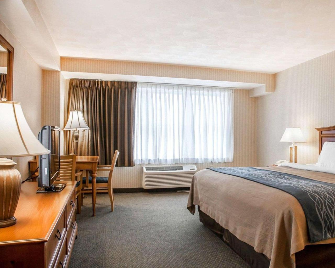 Comfort Inn At Newport Beach Middletown Extérieur photo