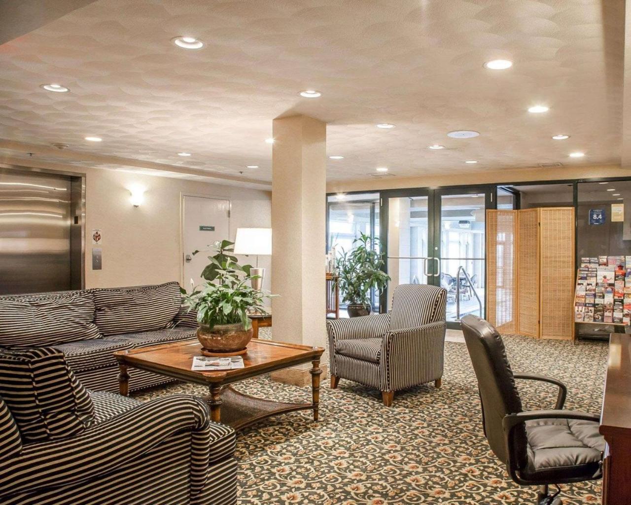 Comfort Inn At Newport Beach Middletown Extérieur photo