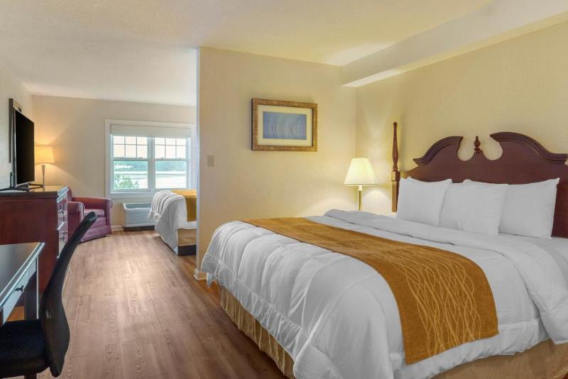 Comfort Inn At Newport Beach Middletown Extérieur photo
